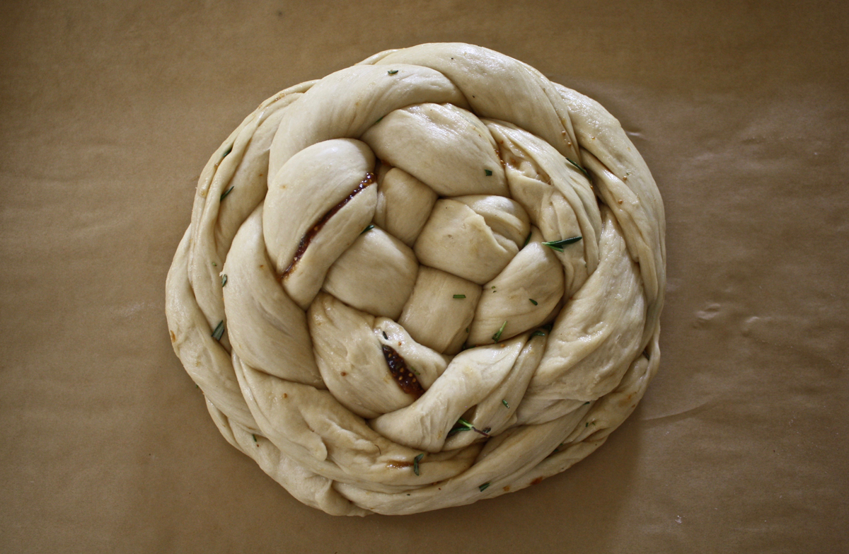 prebaked round challah