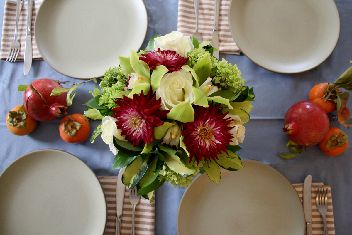 friendsgiving tableset