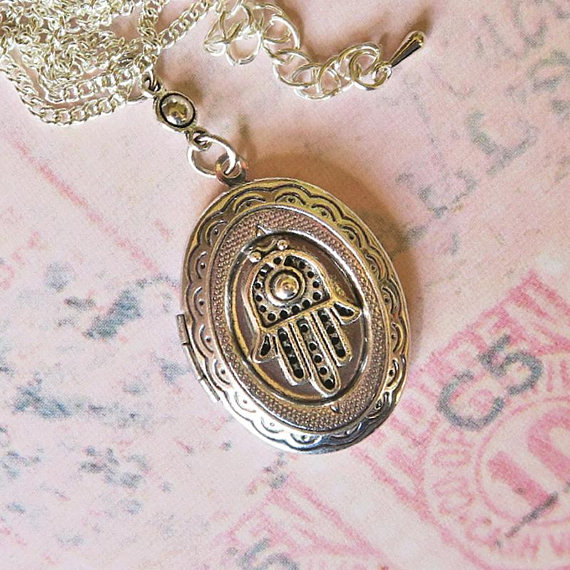 hamsa locket