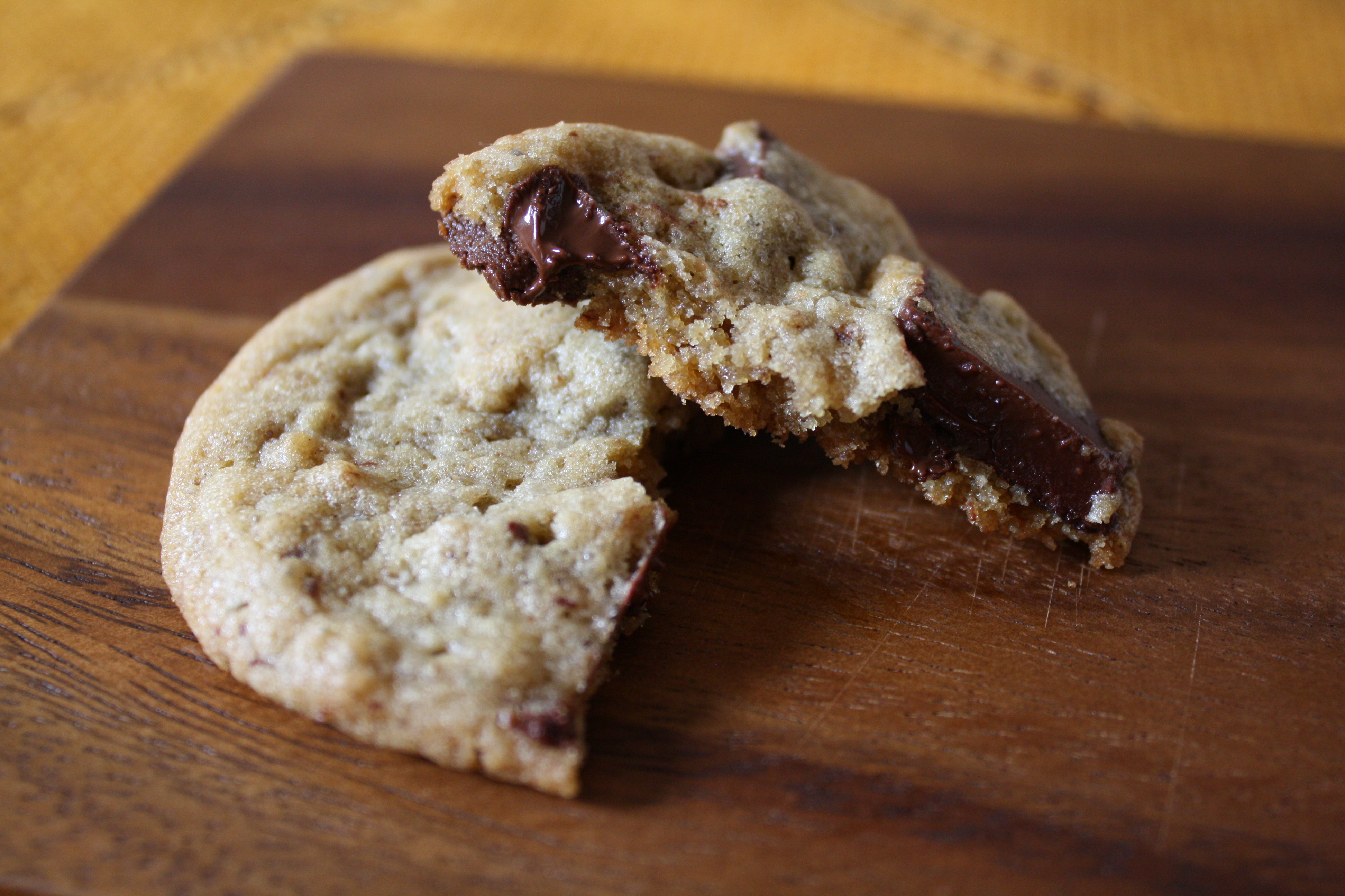 tahini chocolate chunk cookies