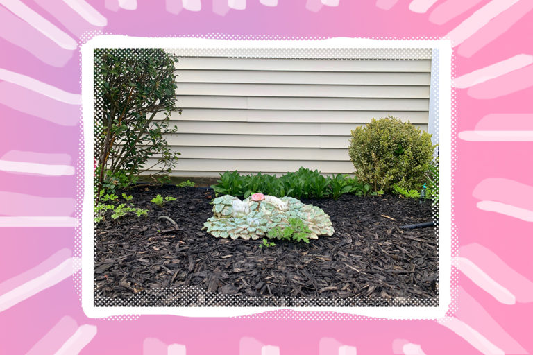 How I Keep Calm: My Neighbors' Weird Lawn Ornaments - Hey Alma
