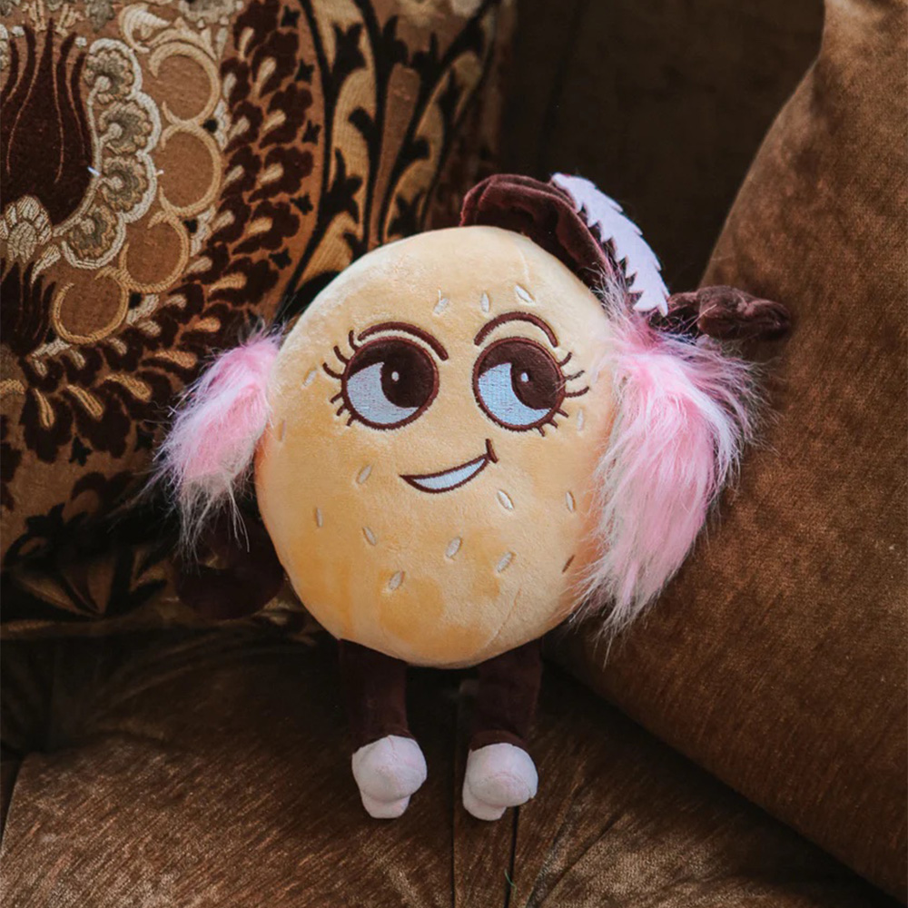Baygeleh the Faygeleh Plushie (bubeleh)