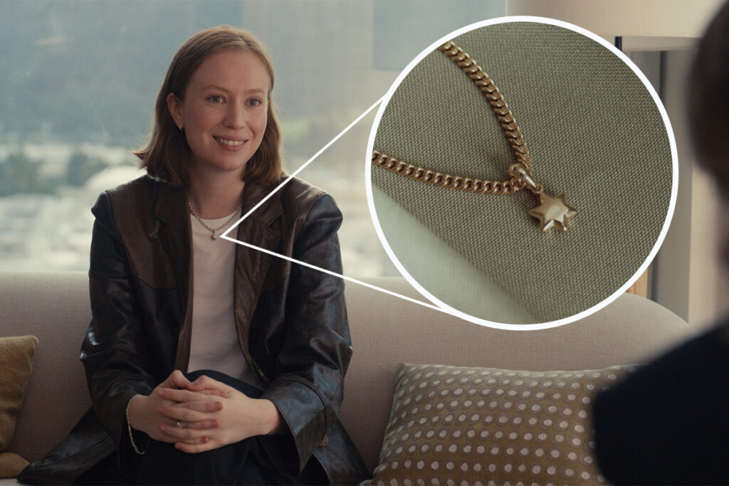 Hannah Einbinder wearing J. Hannah Star of David pendant