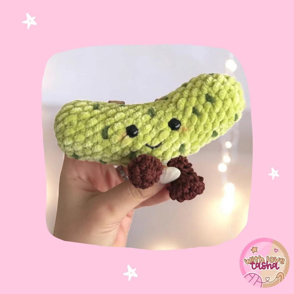 Pickle Plush by withlovetashaa (Etsy)