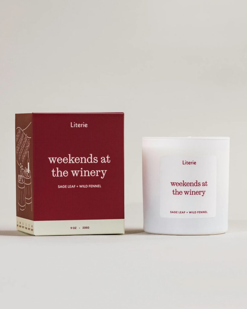 Weekends at the Vineyard Candle (Literie)